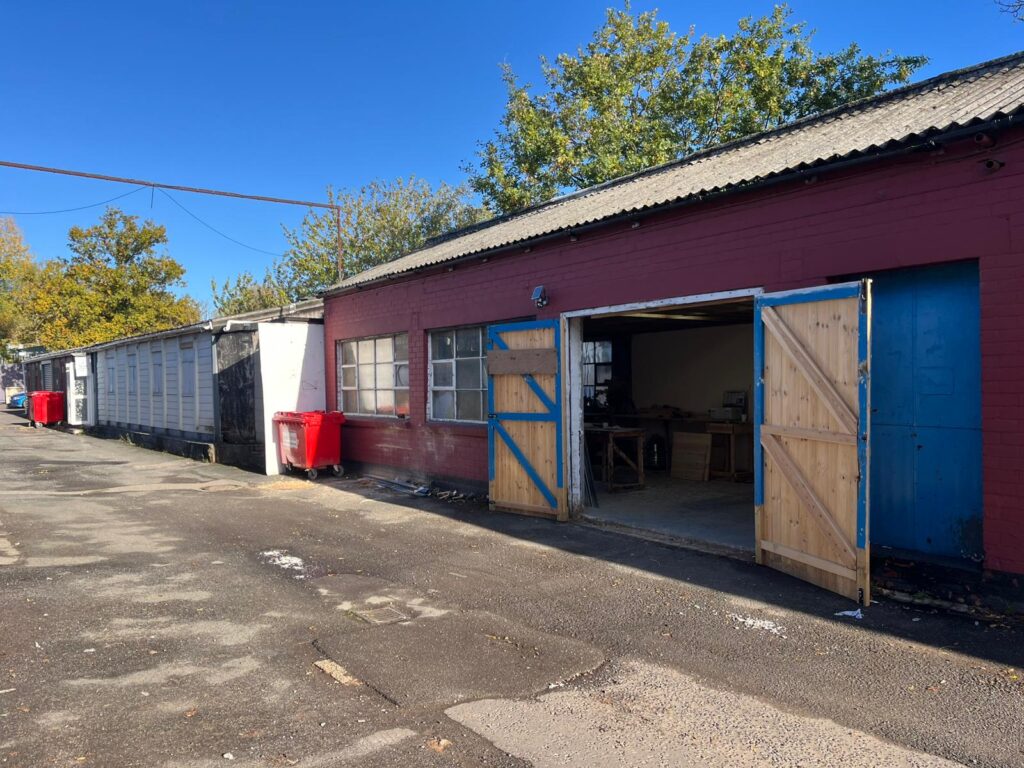 WhatsApp Image 2025-10-24 at 14.23.32_180e29f4